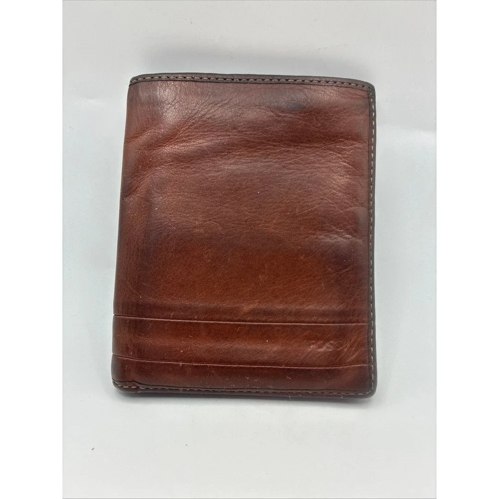 Fossil Passport Wallet OS Brown Leather Bifold Travel Organizer Zipper Pocket